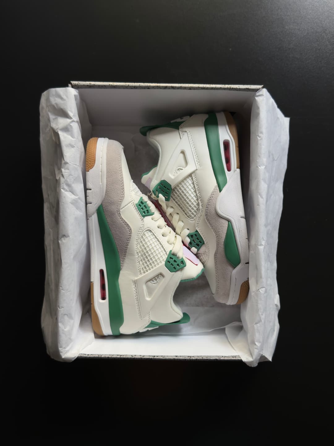 JORDAN 4 SB PINE GREEN